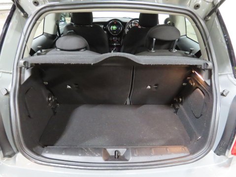 Mini Hatch 1.5 Cooper Euro 6 (s/s) 3dr 4