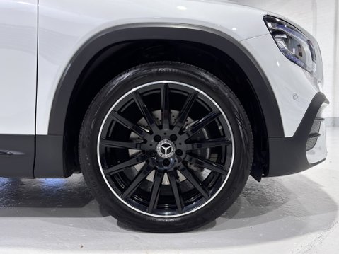 Mercedes-Benz GLB GLB 200 AMG LINE PREMIUM PLUS NIGHT EDITION 53