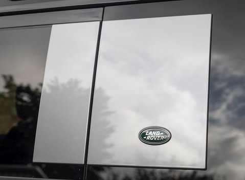 Land Rover Defender 110 X P400 35