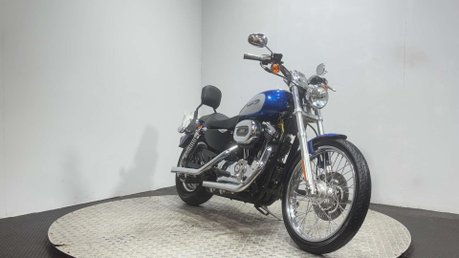 Harley-Davidson Sportster XL 1200 C 2011 ONLY 8K MOT STUNNING CRUISER BIKE 1200CC 2