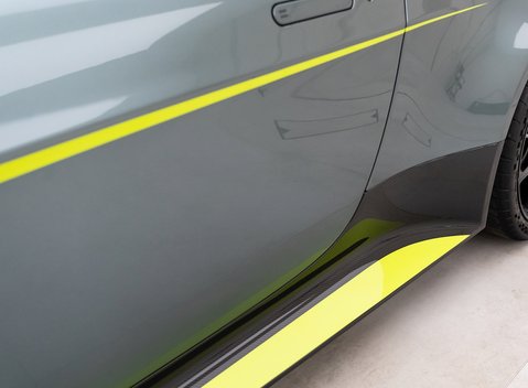 Aston Martin Vantage GT8 25