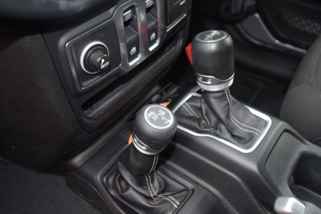 Jeep Wrangler Sahara Multijet II 16