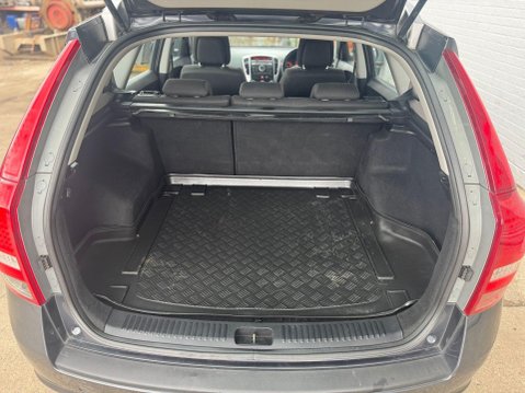Kia Ceed 1.6 CRDi 2 Sports Wagon Auto Euro 5 5dr 38