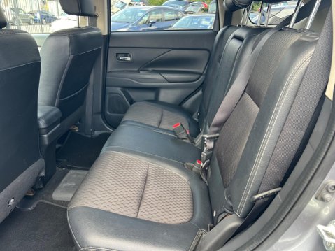 Mitsubishi Outlander 2.0h 12kWh GX3h CVT 4WD Euro 5 (s/s) 5dr 30