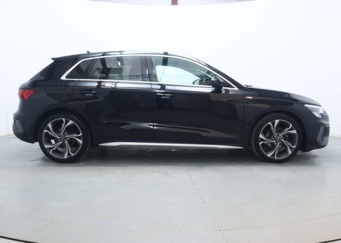 Audi A3 1.0 A3 Sportback 30 TFSI MHEV S Line Semi-Auto 5dr 12
