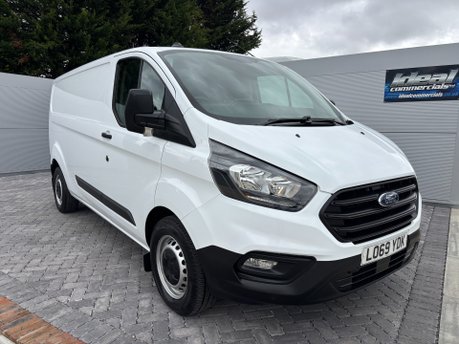 Ford Transit Custom 320 L2 Leader Panel Van - Air Con / Sat Nav