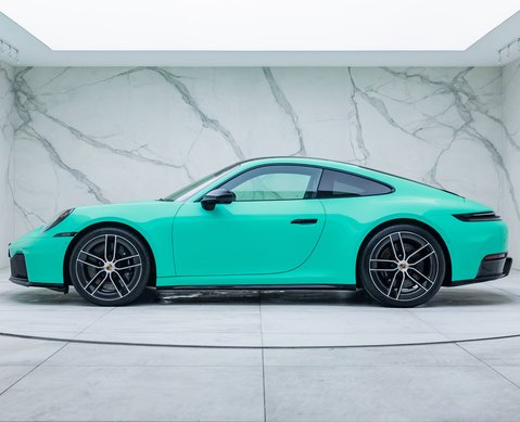 Porsche 911 Carrera GTS (992.2)