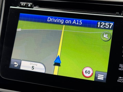 Honda Jazz 1.3 i-VTEC EX Navi CVT Euro 6 (s/s) 5dr 17