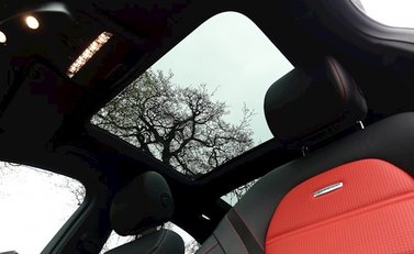 Mercedes-Benz C Class C63 Saloon 15