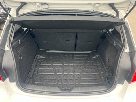 BMW 1 Series 1.5 118i Sport Euro 6 (s/s) 5dr 32