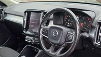 Volvo XC40 2.0 T4 Momentum SUV 5dr Petrol Auto AWD Euro 6 (s/s) (190 ps) 35