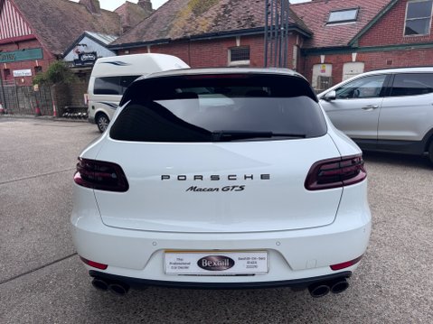 Porsche Macan GTS PDK 8