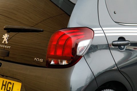 Peugeot 108 COLLECTION 9