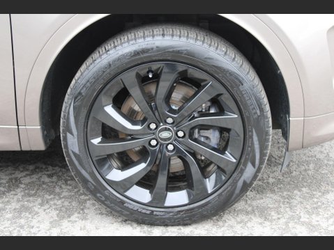 Land Rover Discovery Sport R-DYNAMIC HSE PHEV 35