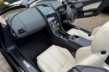 Aston Martin Vantage S V8 ROADSTER 19
