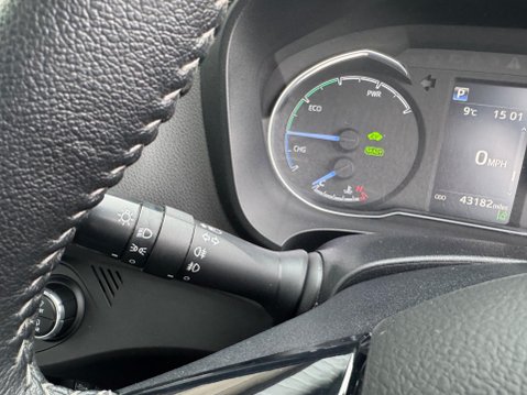 Toyota Yaris 1.5 VVT-h Icon E-CVT Euro 6 (s/s) 5dr 16