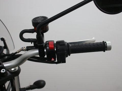 Triumph Street Scrambler STREET SCRAMBLER 18