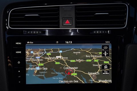 Volkswagen Golf R TSI DSG -DEMO +1 OWNER -AKRAPOVIC-EVERY EXTRA -PAN ROOF-PRO NAV-PRETORIAS 37