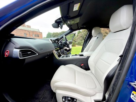Jaguar XE R-DYNAMIC HSE 17