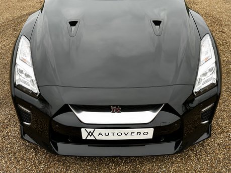 Nissan GT-R RECARO 33