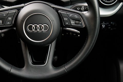 Audi Q2 TFSI SPORT 20