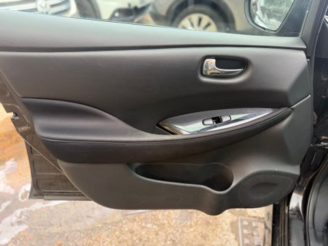 Nissan LEAF 39kWh N-Connecta Hatchback 5dr Electric Auto 22