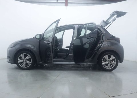 Toyota Yaris 1.5 Yaris Icon HEV CVT 5dr 50
