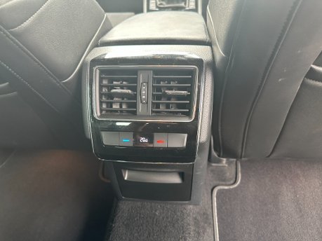 Skoda Superb SE L EXECUTIVE 1.6 TDI 5dr 19