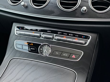 Mercedes-Benz E Class 2.0 E220d AMG Line (Premium Plus) Estate 5dr Diesel G-Tronic+ Euro 6 (s/s) 34