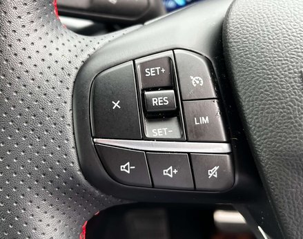 Ford Kuga 2.5 Kuga ST-Line X Phev CVT 5dr 66