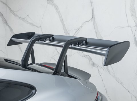 Porsche 911 GT3 RS (992) 39