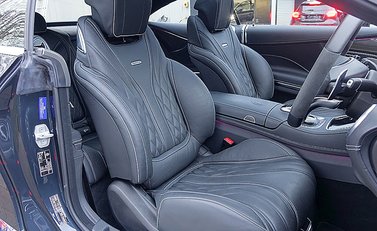 Mercedes-Benz S Class S63 Coupe 13