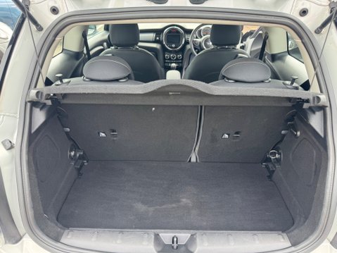 Mini Hatch COOPER CLASSIC 13