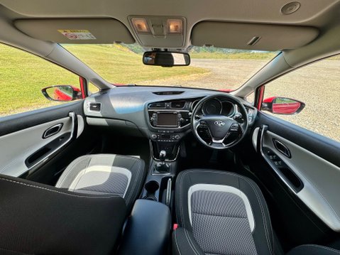 Kia Ceed CRDI 3 ECODYNAMICS 17