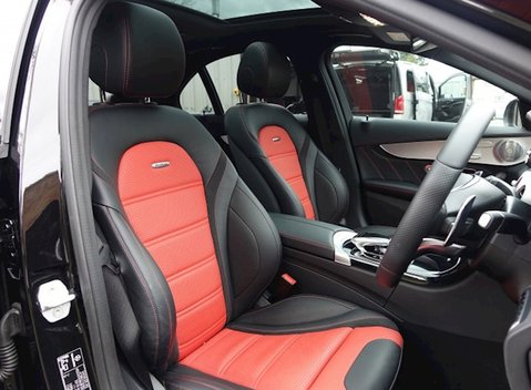 Mercedes-Benz C Class C63 Saloon 11