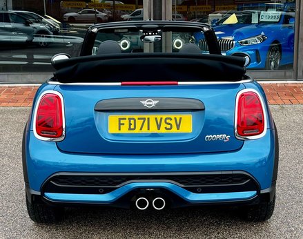 Mini Convertible 2.0 Cooper S Classic 2dr 6