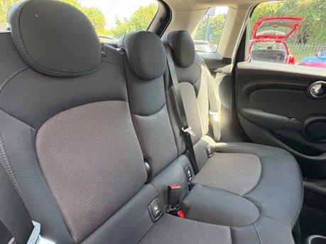 Mini Hatch Cooper 1.5 Petrol Automatic Pepper / Media 5 door - SAT NAV - REAR CAMERA 5