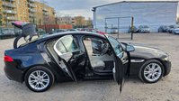 Jaguar XE 2.0d Prestige Auto Euro 6 (s/s) 4dr 21