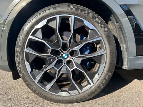 BMW X7 XDRIVE40I M SPORT MHEV 11