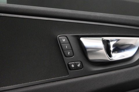 Volvo XC60 2.0 XC60 R-Design T5 AWD Auto 4WD 5dr 28