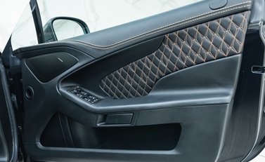 Aston Martin Vanquish S Ultimate 23