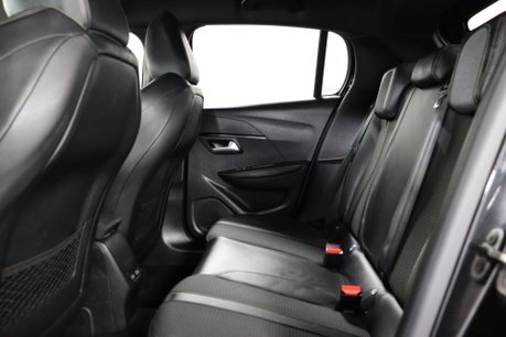 Peugeot 208 PURETECH GT LINE S/S 41