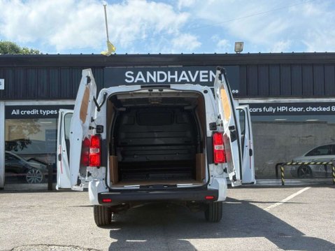 Vauxhall Vivaro 1.5 Turbo D 2900 Pro Panel Van 6dr Diesel Manual L2 H1 Euro 6 (s/s) (100 ps 8