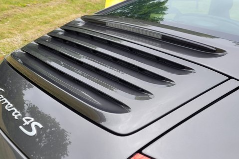 Porsche 911 CARRERA 4 TIPTRONIC S 19