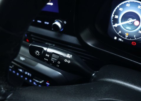 Hyundai BAYON 1.0 T-GDi MHEV Premium SUV 5dr Petrol Hybrid DCT Euro 6 (s/s) (120 ps) 38