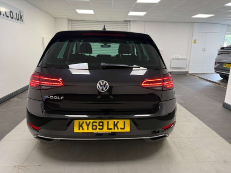 Volkswagen Golf e-Golf 5dr 9