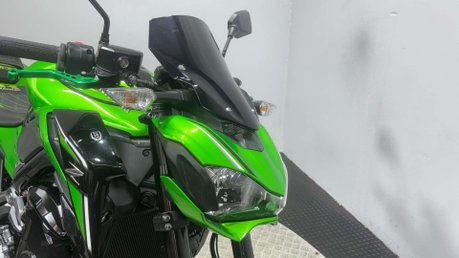 Kawasaki Z900 2017 ONLY 8K NEW MOT SUPER NAKED EXCELLENT CONDITION 900CC 30