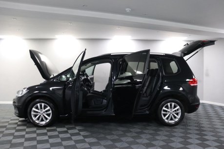 Volkswagen Touran SE FAMILY TDI BLUEMOTION TECHNOLOGY DSG 6