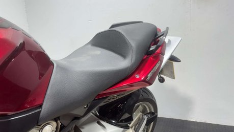 Aprilia Shiver GT 2011 ONLY 20K 1 OWNER NEW MOT VERY CLEAN SUPERMOTO 750CC 40