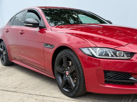 Jaguar XE 2.0 XE R-Sport D Auto 4dr 2